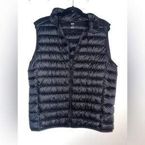 Uniqlo black vest
